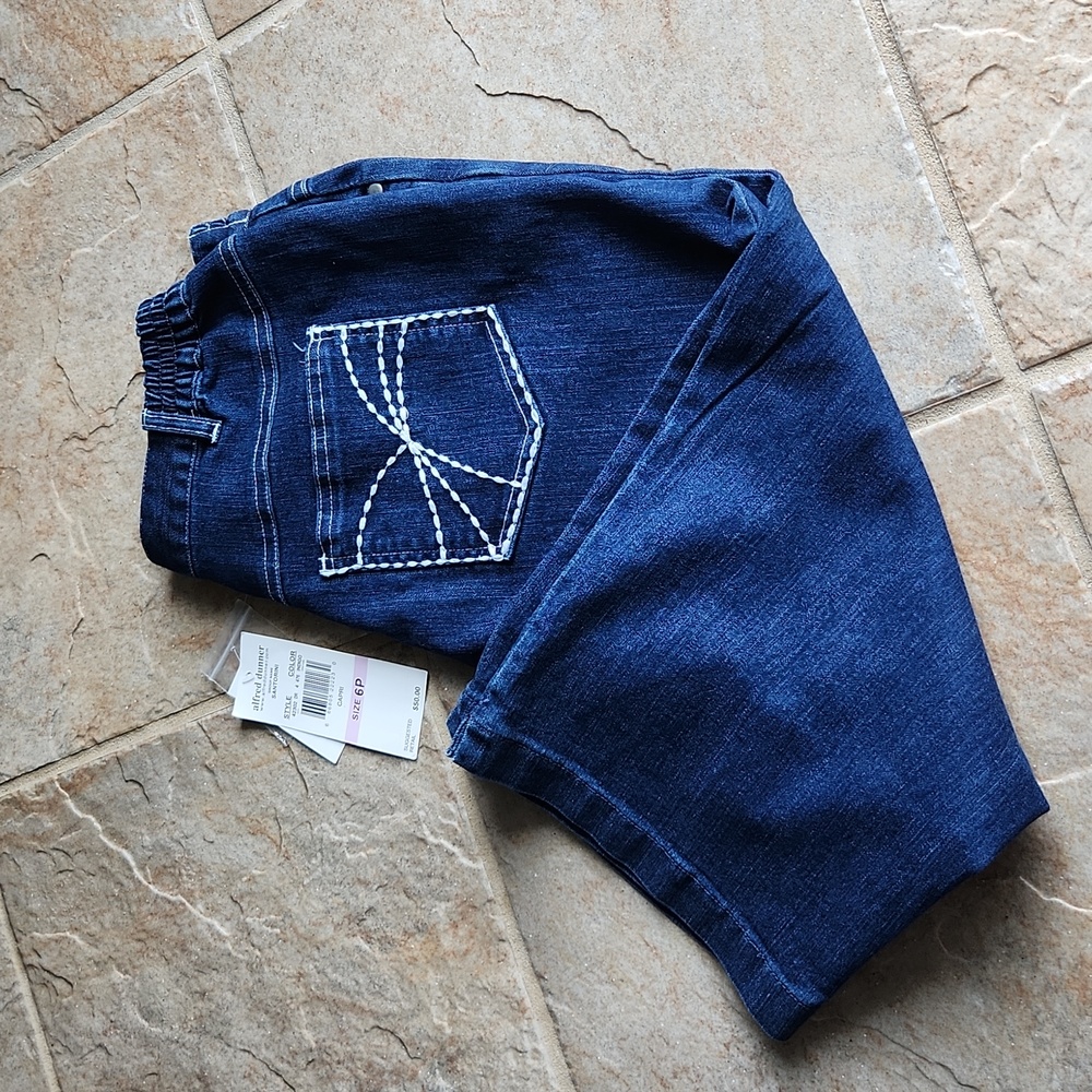 Alfred Dunner Jean Capri pants NWT